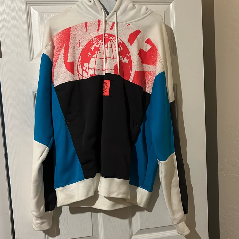 Size medium Nike hoodie